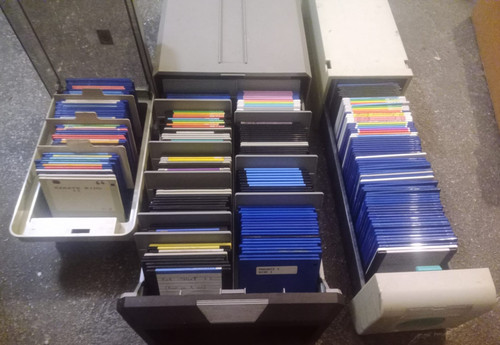 Lotto 270 pezzi floppy disk - 270,